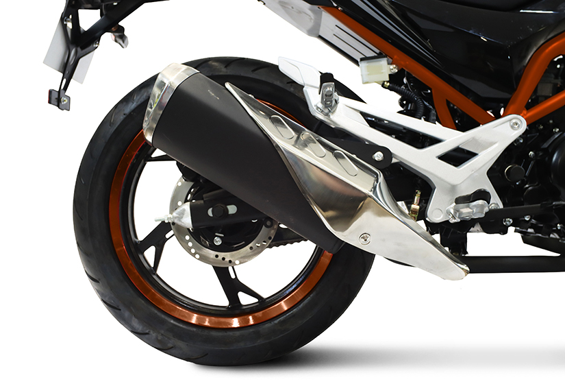 tmbk-dukes-200-orange-black_06